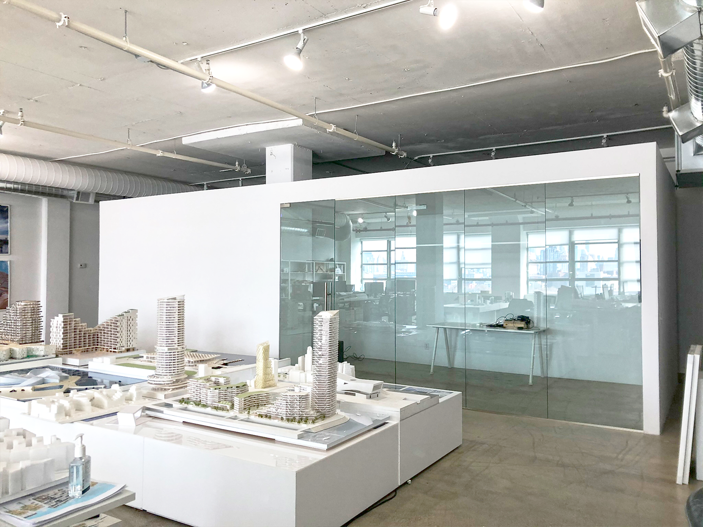 Studio A+H project by J&N Remache Corp.